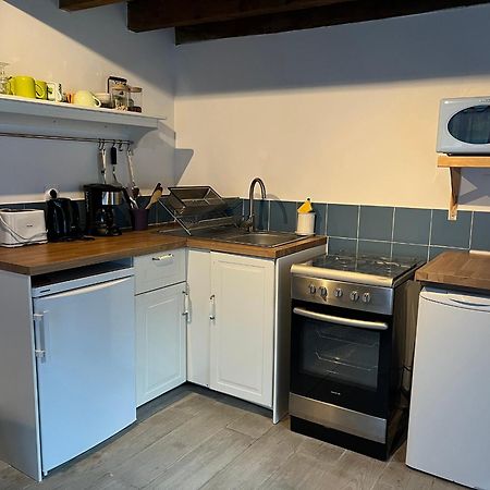 Maison Independante Pour 2 Tout Inclus Tiny House For 2 All Included Teilhet  Екстериор снимка