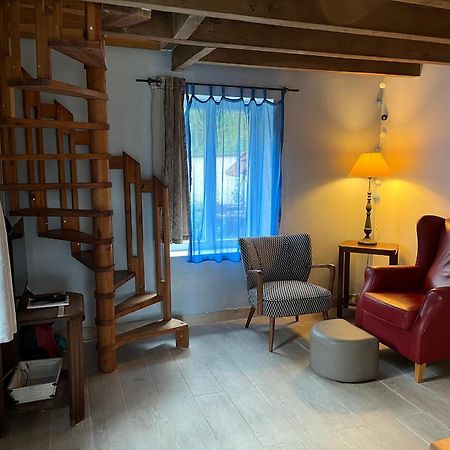 Maison Independante Pour 2 Tout Inclus Tiny House For 2 All Included Teilhet  Екстериор снимка